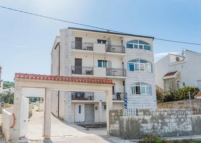 Amazing In סלאטינה